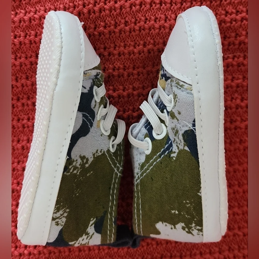 Baby Gear Infant Boy Slip-on Soft Sole Camouflage Pattern Sneakers Sz 6-9 Months